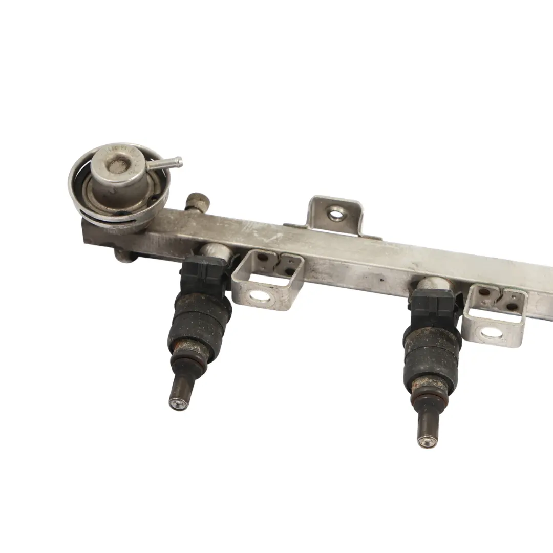 Inyector Rail Inyectores para BMW E39 E46 con número de pieza 1427335 BMW E39 E46 Inyector Rail Inyectores - SKU 1427335 - Número de pieza 1427335