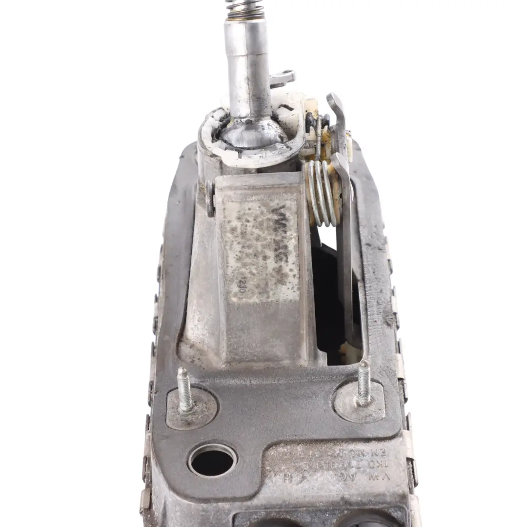 Mk6 Boîte Vitesses Manuelle Levier Changement pour Audi A3 S3 8P VW Golf à propos du numéro de pièce 1K0711091A Audi A3 S3 8P VW Golf Mk6 Boîte Vitesses Manuelle Levier Changement - SKU 1K0711091A-1 - Numéro de pièce 1K0711091A