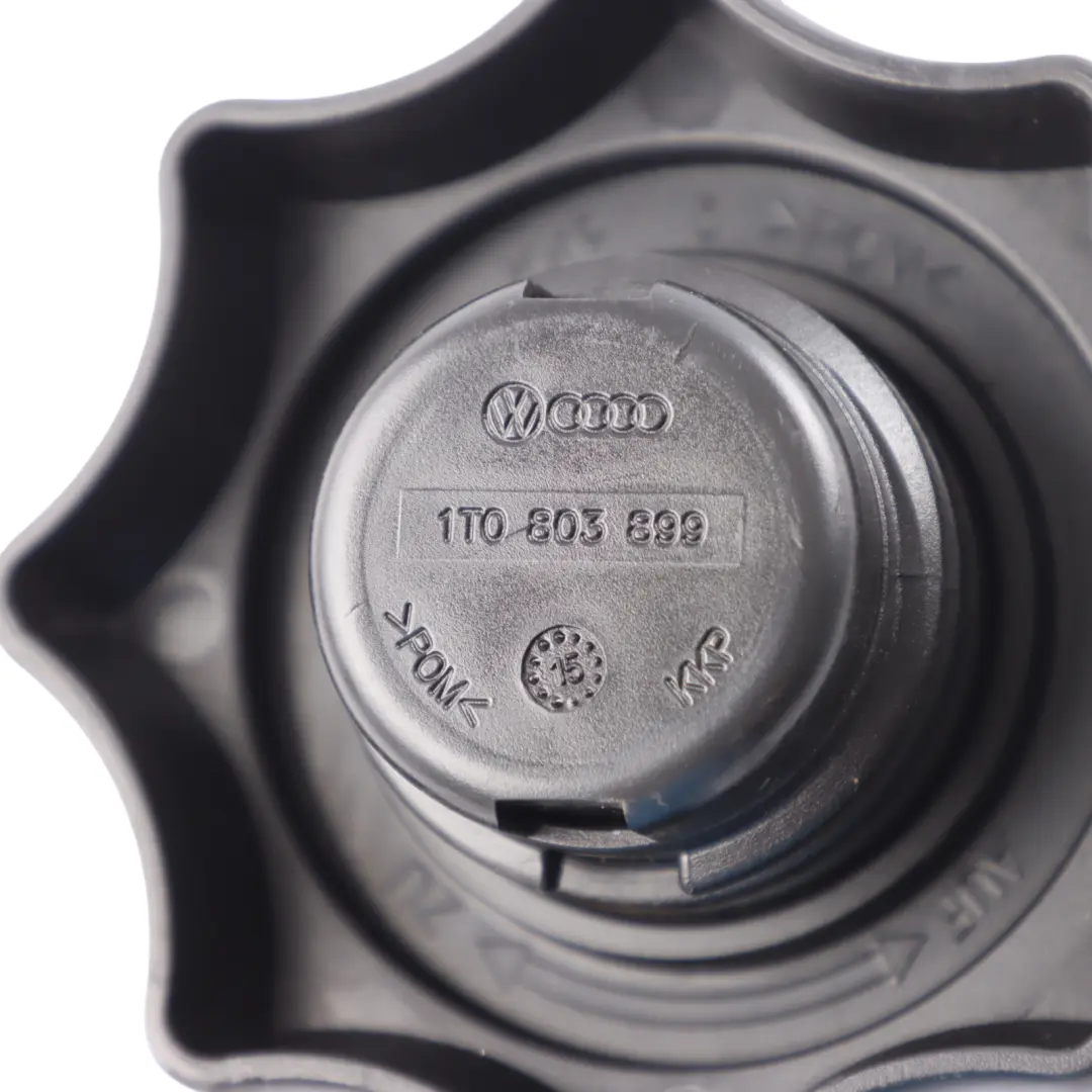 Volkswagen Golf Mk5 Vis De Fixation Support De Roue De Secours - SKU 1T0803899 - Numéro de pièce 1T0803899