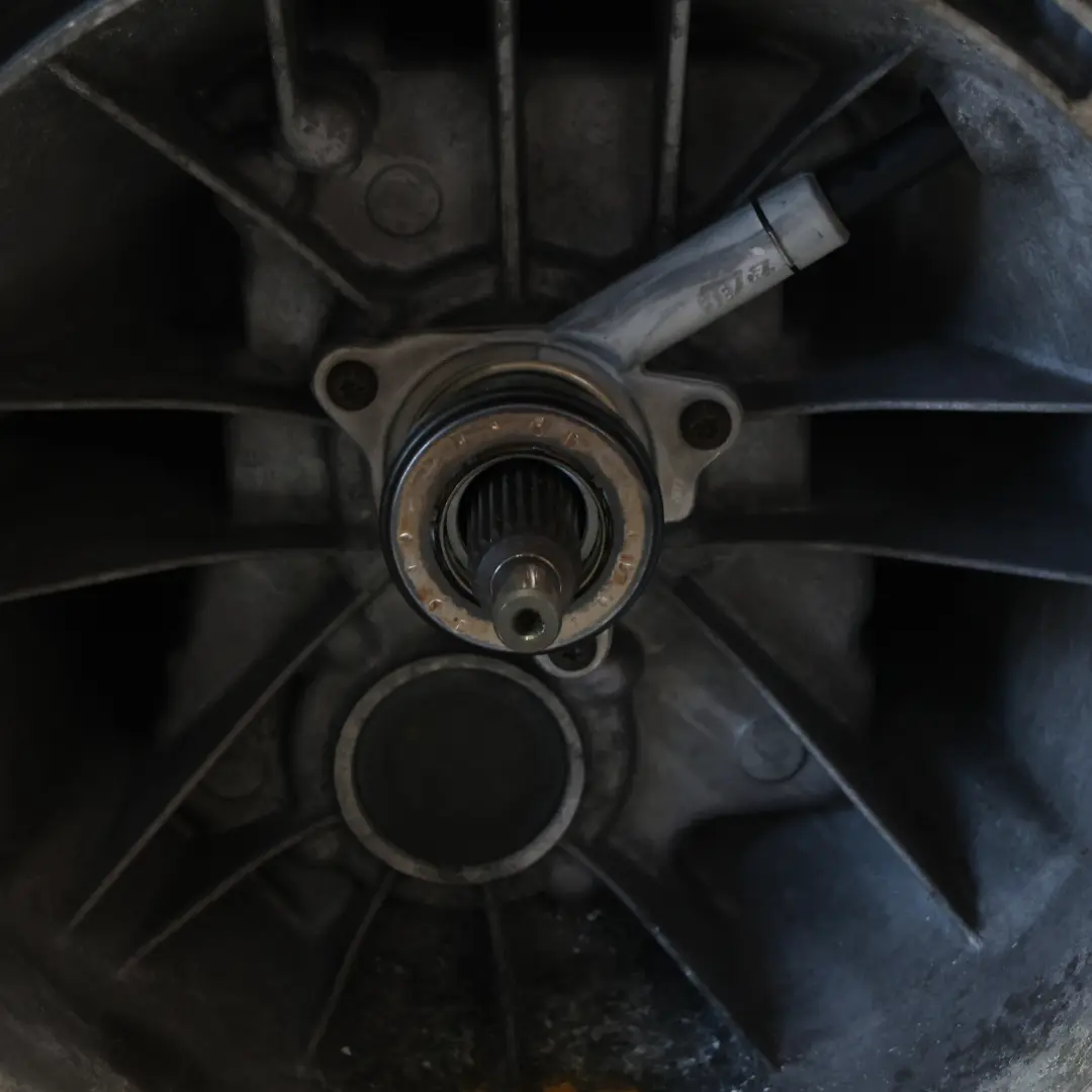 MK8 Schalt Getriebe 6 Gang MT82 GK3R-7003-GA RWD GARANTIE für Ford Transit mit Teilenummer 2240503 Ford Transit MK8 Schalt Getriebe 6 Gang MT82 GK3R-7003-GA RWD GARANTIE - SKU 2240503 - Teilenummer 2240503