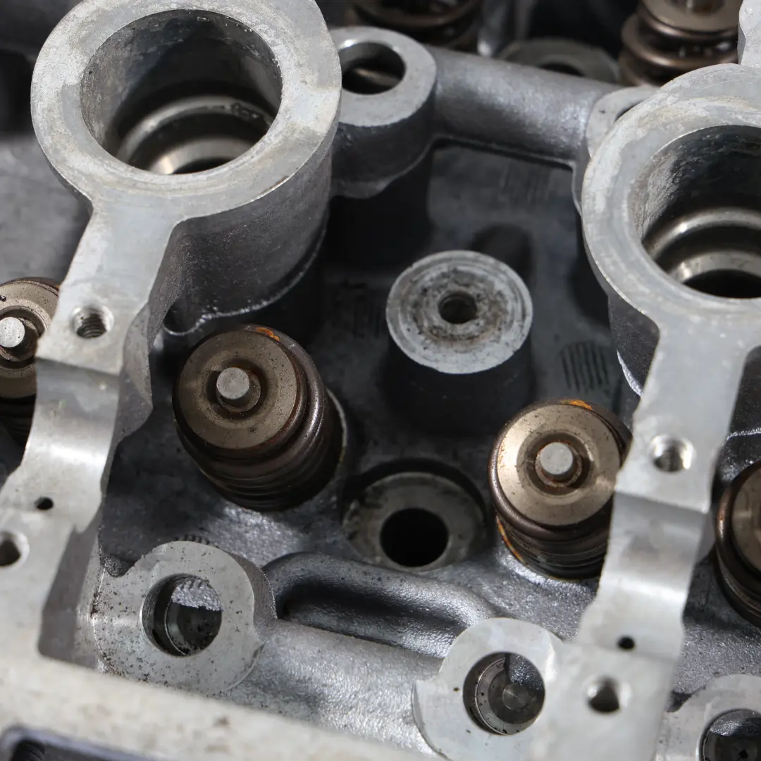 Zylinderkopfgehäuse Kipphebelverkleidung Ottomotor N13 für BMW F20 F21 F30 mit Teilenummer 2470429 BMW F20 F21 F30 Zylinderkopfgehäuse Kipphebelverkleidung Ottomotor N13 - SKU 2470429 - Teilenummer 2470429