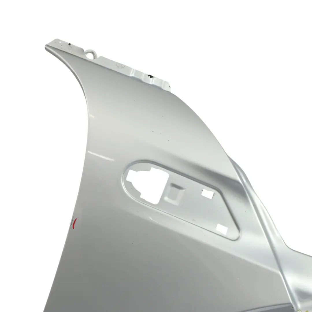 Seitenwand Vorn Rechts Pure Silber Metallic - 900 für Mini R55 R56 R57 R58 mit Teilenummer 2754726 Mini R55 R56 R57 R58 Seitenwand Vorn Rechts Pure Silber Metallic - 900 - SKU 2754726-PS - Teilenummer 2754726
