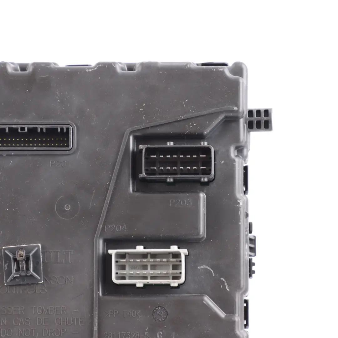 Body Control Module Unit BCM ECU to Mercedes W415 Nissan Navara with Part number 284B17052R Mercedes W415 Nissan Navara Body Control Module Unit BCM ECU - SKU 284B17052R - Part number 284B17052R