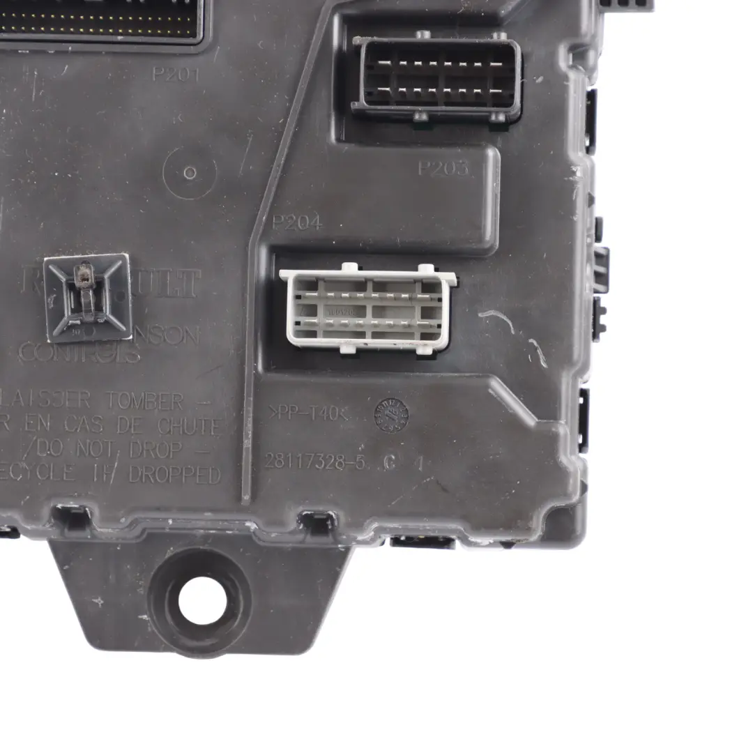 Body Control Module Unit BCM ECU to Mercedes W415 Nissan Navara with Part number 284B17052R Mercedes W415 Nissan Navara Body Control Module Unit BCM ECU - SKU 284B17052R - Part number 284B17052R