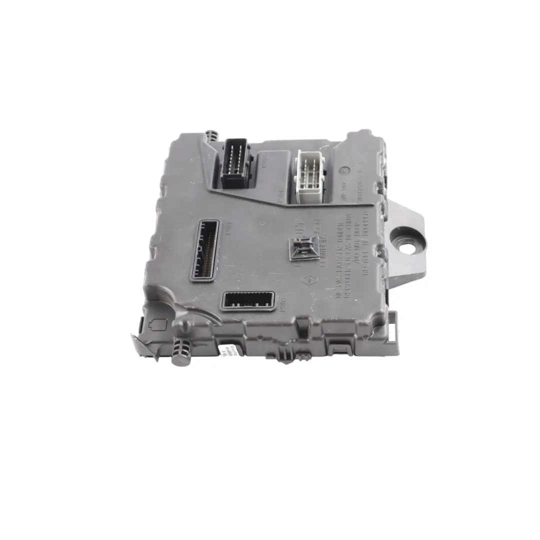 Body Control Module Unit BCM ECU to Mercedes W415 Nissan Navara with Part number 284B17052R Mercedes W415 Nissan Navara Body Control Module Unit BCM ECU - SKU 284B17052R - Part number 284B17052R