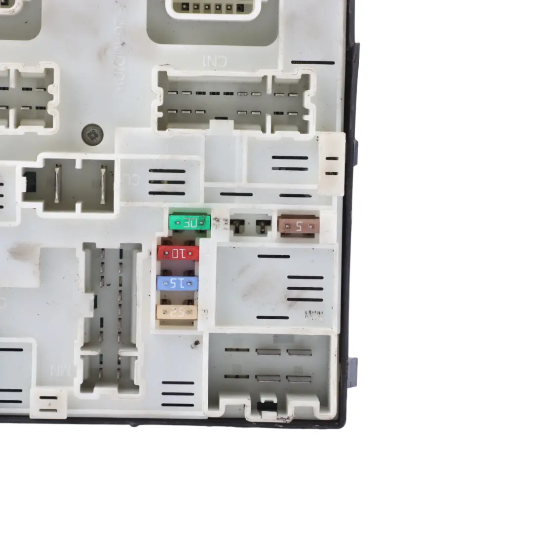 Fuse Relay Box Control Unit USM to Mercedes Citan W415 Renault Kangoo 2 with Part number 284B63414R Mercedes Citan W415 Renault Kangoo 2 Fuse Relay Box Control Unit USM - SKU 284B63414R - Part number 284B63414R