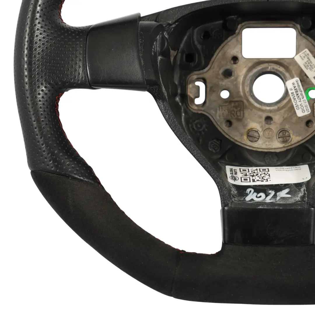 Volant Cuir Noir Alcantara pour Volkswagen Passat B6 à propos du numéro de pièce 3C0419091AG Volkswagen Passat B6 Volant Cuir Noir Alcantara - SKU 3C0419091AG - Numéro de pièce 3C0419091AG