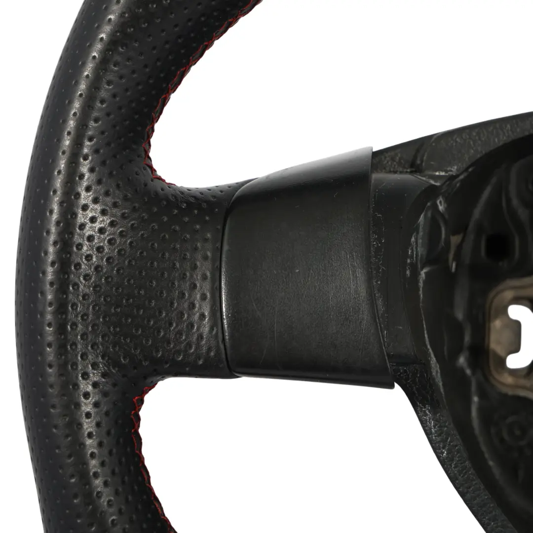 Volant Cuir Noir Alcantara pour Volkswagen Passat B6 à propos du numéro de pièce 3C0419091AG Volkswagen Passat B6 Volant Cuir Noir Alcantara - SKU 3C0419091AG - Numéro de pièce 3C0419091AG