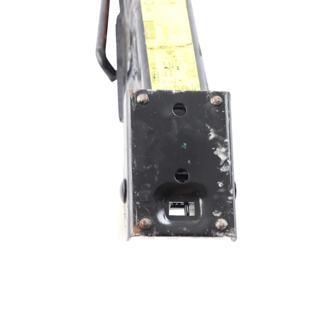 Lifting Jack Spare Wheel Tool Emergency Car Lifter to Audi A8 D4 with Part number 4H0011031 Audi A8 D4 Lifting Jack Spare Wheel Tool Emergency Car Lifter - SKU 4H0011031 - Part number 4H0011031