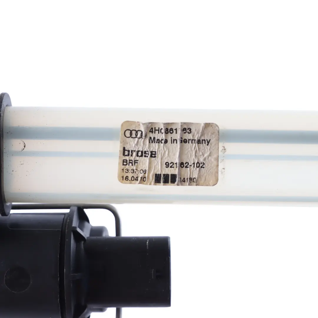 Sunlight Blind Motor Drive Rear Left N/S to Audi A8 D4 with Part number 4H0861963 Audi A8 D4 Sunlight Blind Motor Drive Rear Left N/S - SKU 4H0861963 - Part number 4H0861963