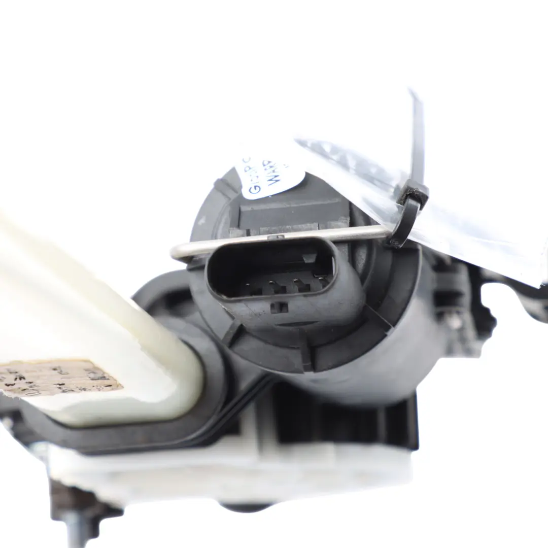 Sunlight Blind Motor Drive Rear Left N/S to Audi A8 D4 with Part number 4H0861963 Audi A8 D4 Sunlight Blind Motor Drive Rear Left N/S - SKU 4H0861963 - Part number 4H0861963