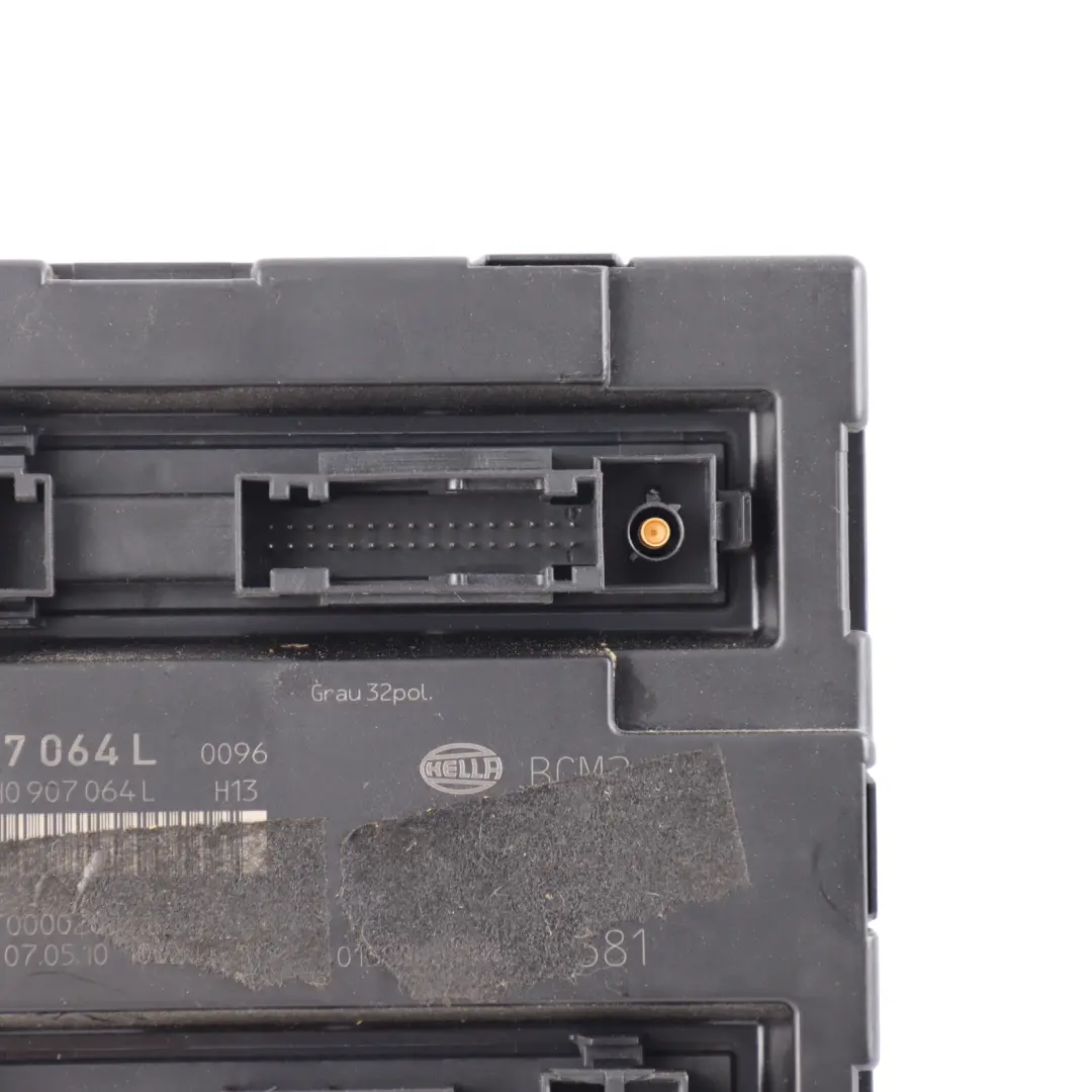 Body Comfort Control Module Unit BCM to Audi A7 4G A8 D4 with Part number 4H0907064L Audi A7 4G A8 D4 Body Comfort Control Module Unit BCM - SKU 4H0907064L - Part number 4H0907064L