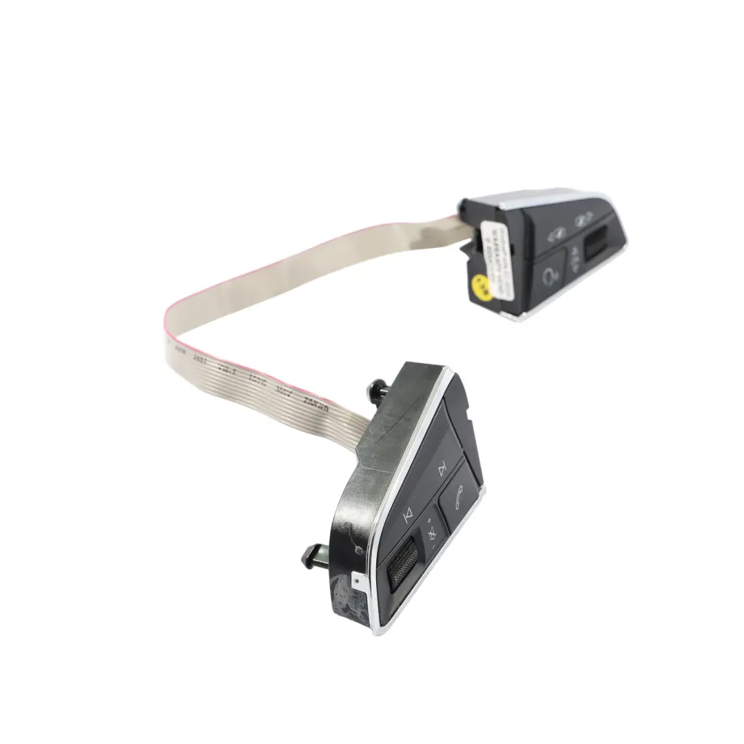 Mk3 5F Steering Wheel Multifunction Switch Set to Seat Leon with Part number 5F0919719B Seat Leon Mk3 5F Steering Wheel Multifunction Switch Set - SKU 5F0919719B - Part number 5F0919719B