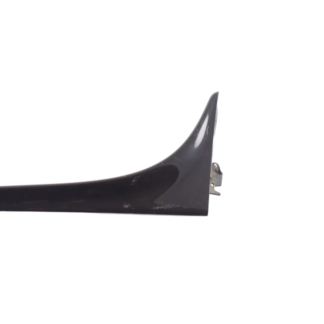 Volkswagen Golf MK7 VII Becquet Hayon Garniture Arrière Droit - SKU 5G6805946C - Numéro de pièce 5G6805946C