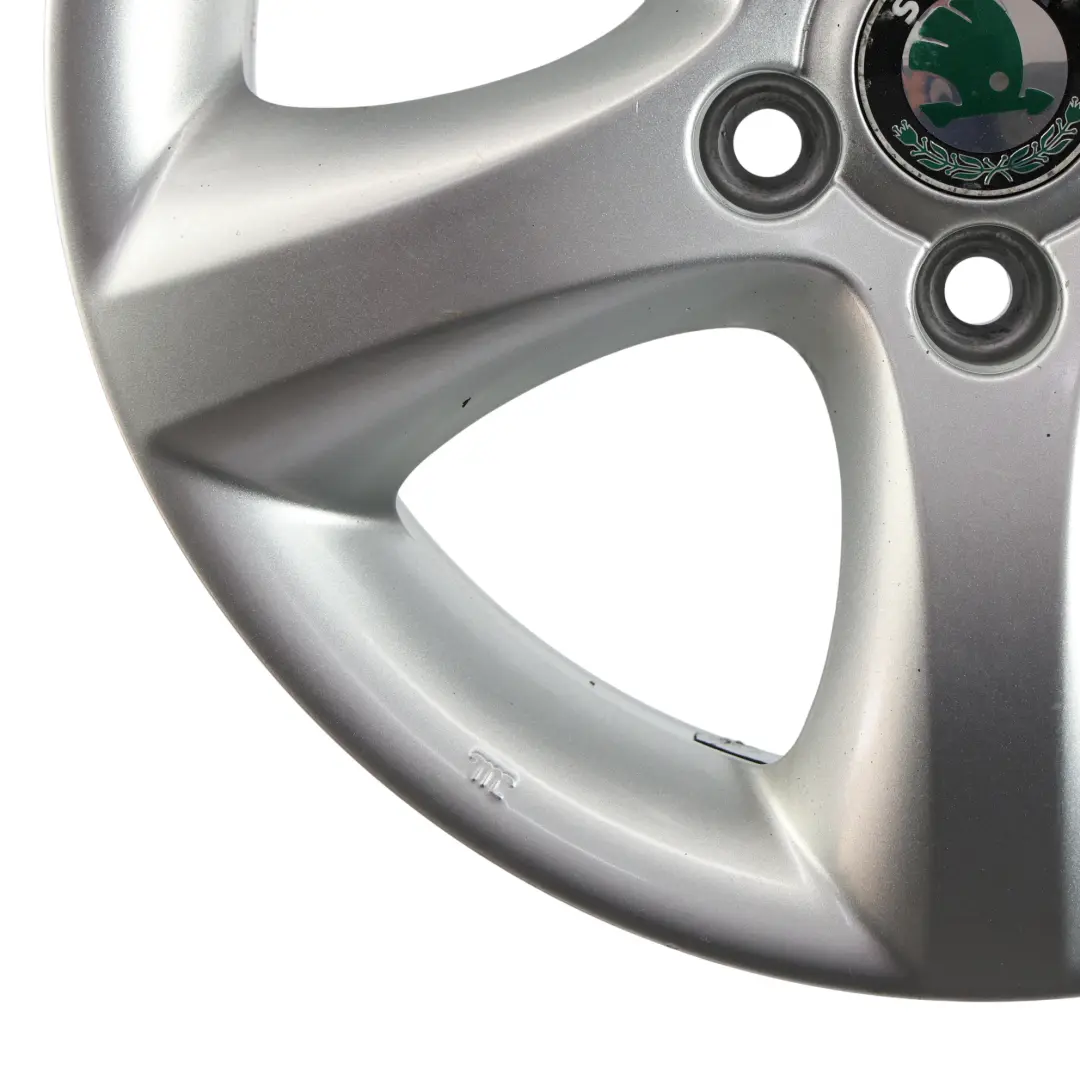 Skoda Fabia 5J Silver Wheel Rim Alloy 15" 6J ET:43 Star Spoke - SKU 5J0601025A-4 - Part number 5J0601025A