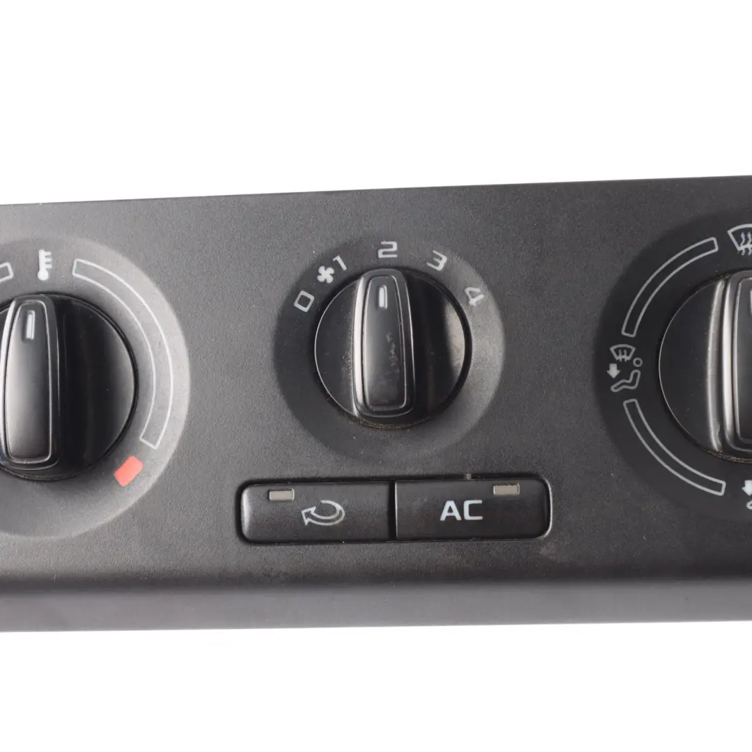 A/C Klimaanlage Klimaanlage Schalttafel für Skoda Fabia 5J mit Teilenummer 5J0820045D Skoda Fabia 5J A/C Klimaanlage Klimaanlage Schalttafel - SKU 5J0820045D - Teilenummer 5J0820045D