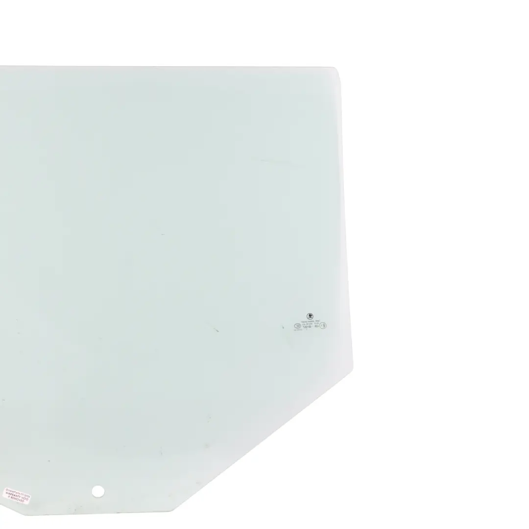 Vetro Finestrino Laterale Porta Posteriore Sinistro per Skoda Fabia 5J con numero di parte 5J6845205K Skoda Fabia 5J Vetro Finestrino Laterale Porta Posteriore Sinistro - SKU 5J6845205K - Numero di parte 5J6845205K