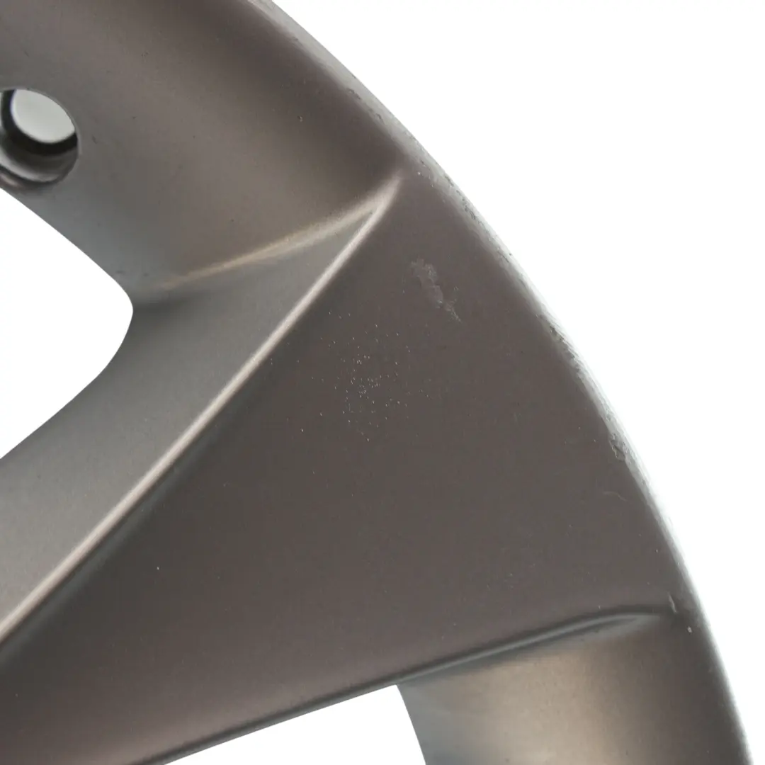 Cerchio In Lega Da 17" A Doppio Raggio 116 7,5J ET:20 per BMW E60 E61 con numero di parte 6758775 BMW E60 E61 Cerchio In Lega Da 17" A Doppio Raggio 116 7,5J ET:20 - SKU 6758775-1 - Numero di parte 6758775