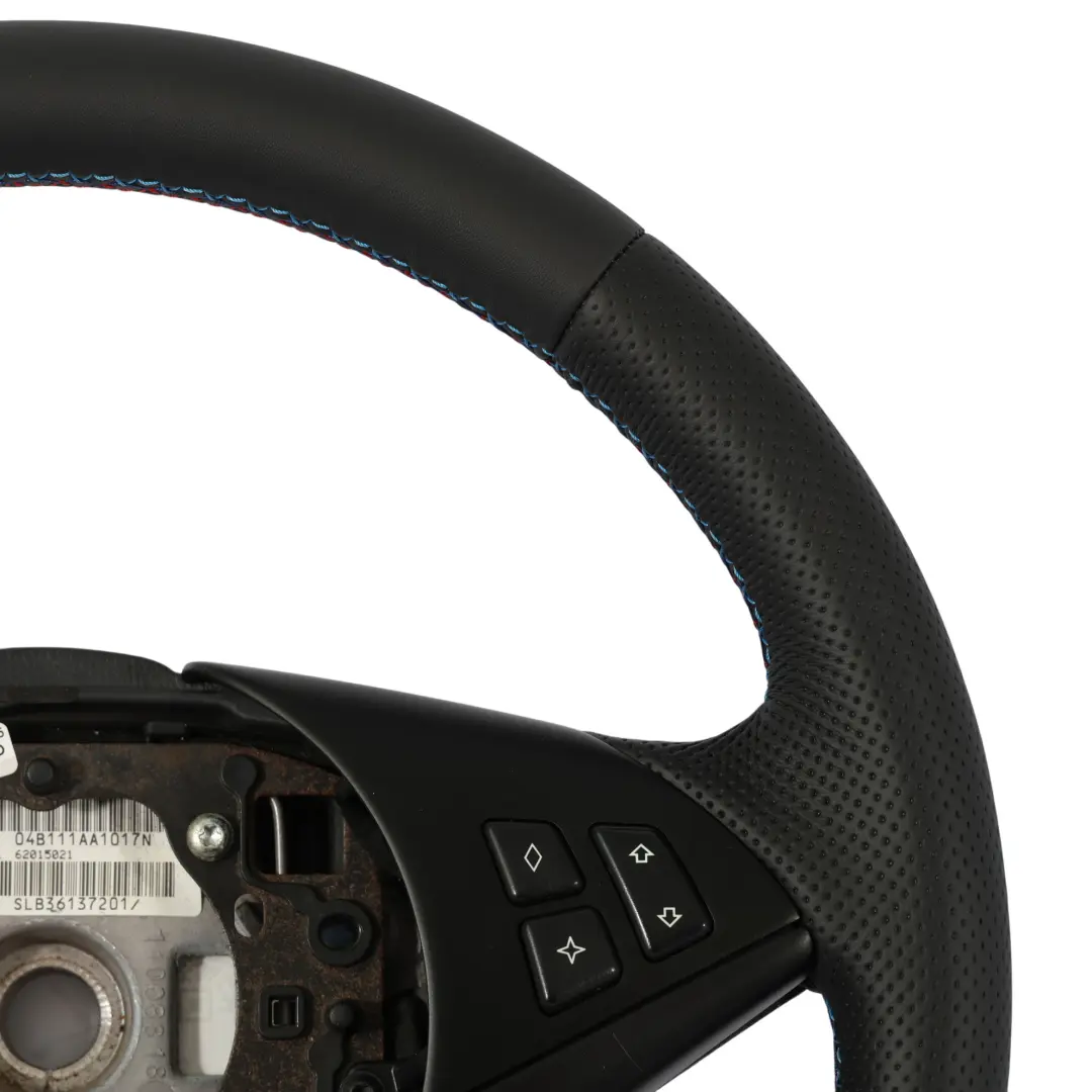 Deportivo Cuero Negro M-tricolor para BMW E60 E61 E63 Volante con número de pieza 6763373 BMW E60 E61 E63 Volante Deportivo Cuero Negro M-tricolor - SKU 6763373-1 - Número de pieza 6763373
