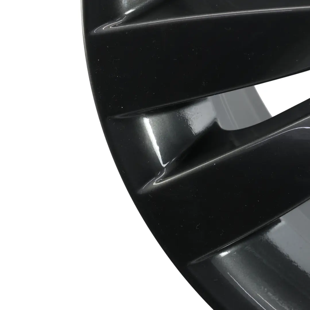 Leicht Metall Felge Schwarz 17" 8J ET:34 für BMW E90 E91 E92 E93 mit Teilenummer 6775599 BMW E90 E91 E92 E93 Leicht Metall Felge Schwarz 17" 8J ET:34 - SKU 6775599-5 - Teilenummer 6775599