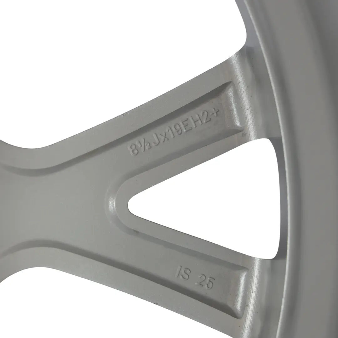 Cerchio Anteriore In Lega 19" 8,5J ET:25 Styling 238 per BMW F01 F07 GT con numero di parte 6775992 BMW F01 F07 GT Cerchio Anteriore In Lega 19" 8,5J ET:25 Styling 238 - SKU 6775992-1 - Numero di parte 6775992