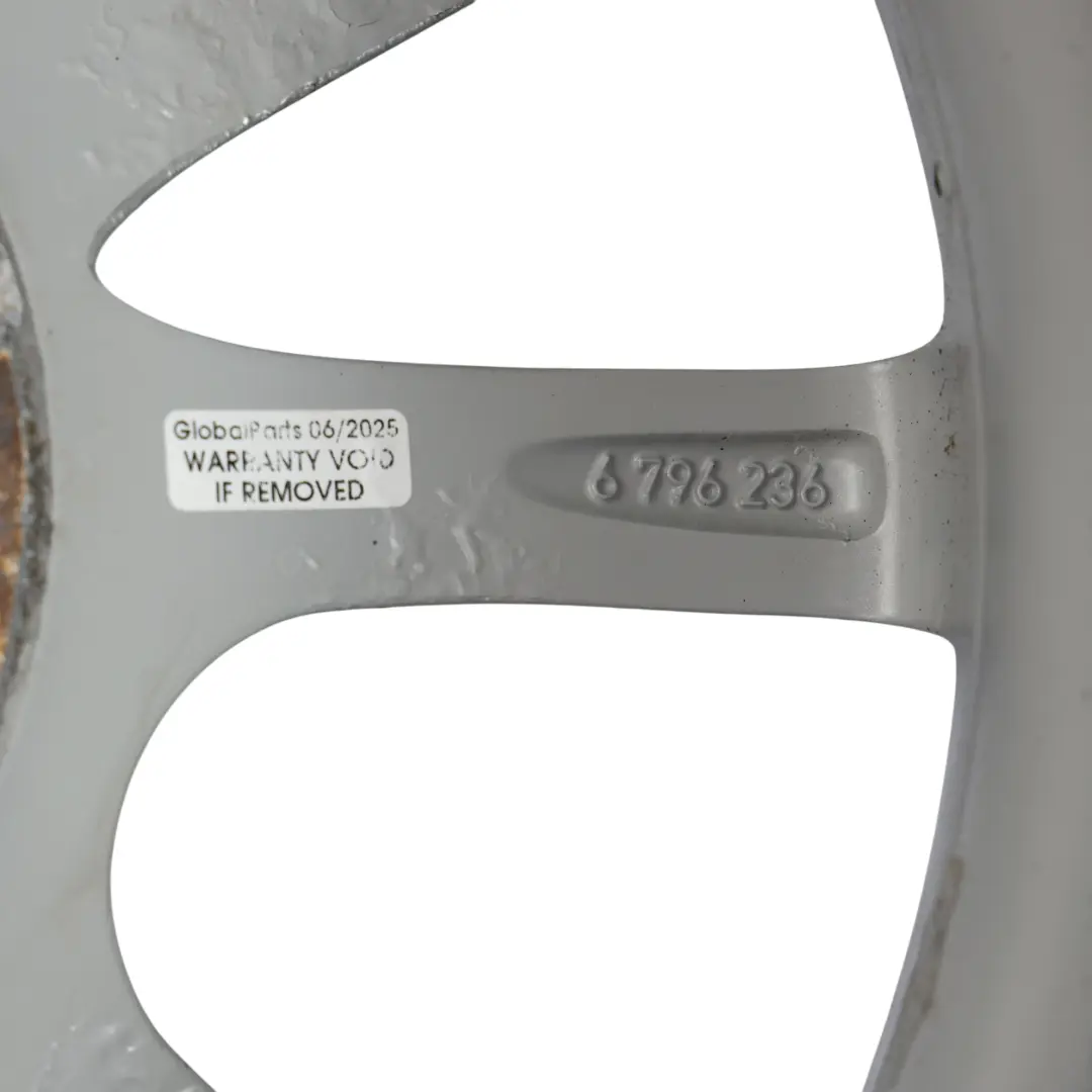 BMW F30 F31 F36 Silberne Leicht Metall Felge 16" 7J ET:31 V-Speiche 390 - SKU 6796236-1 - Teilenummer 6796236