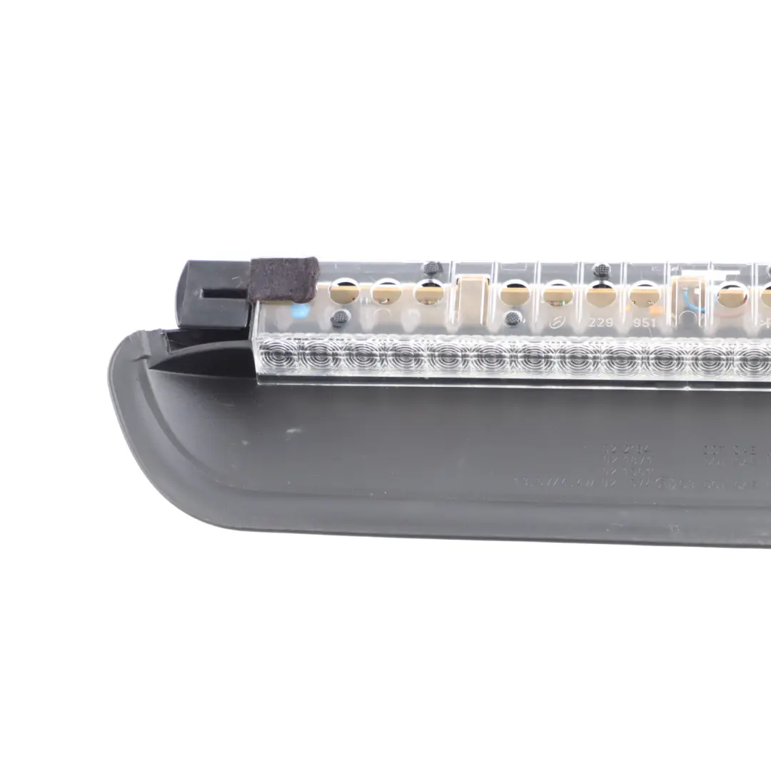 Troisième Feu Stop Arrière 7145659 pour BMW E60 à propos du numéro de pièce 63256927017 BMW E60 Troisième Feu Stop Arrière 7145659 - SKU 6927017 - Numéro de pièce 63256927017