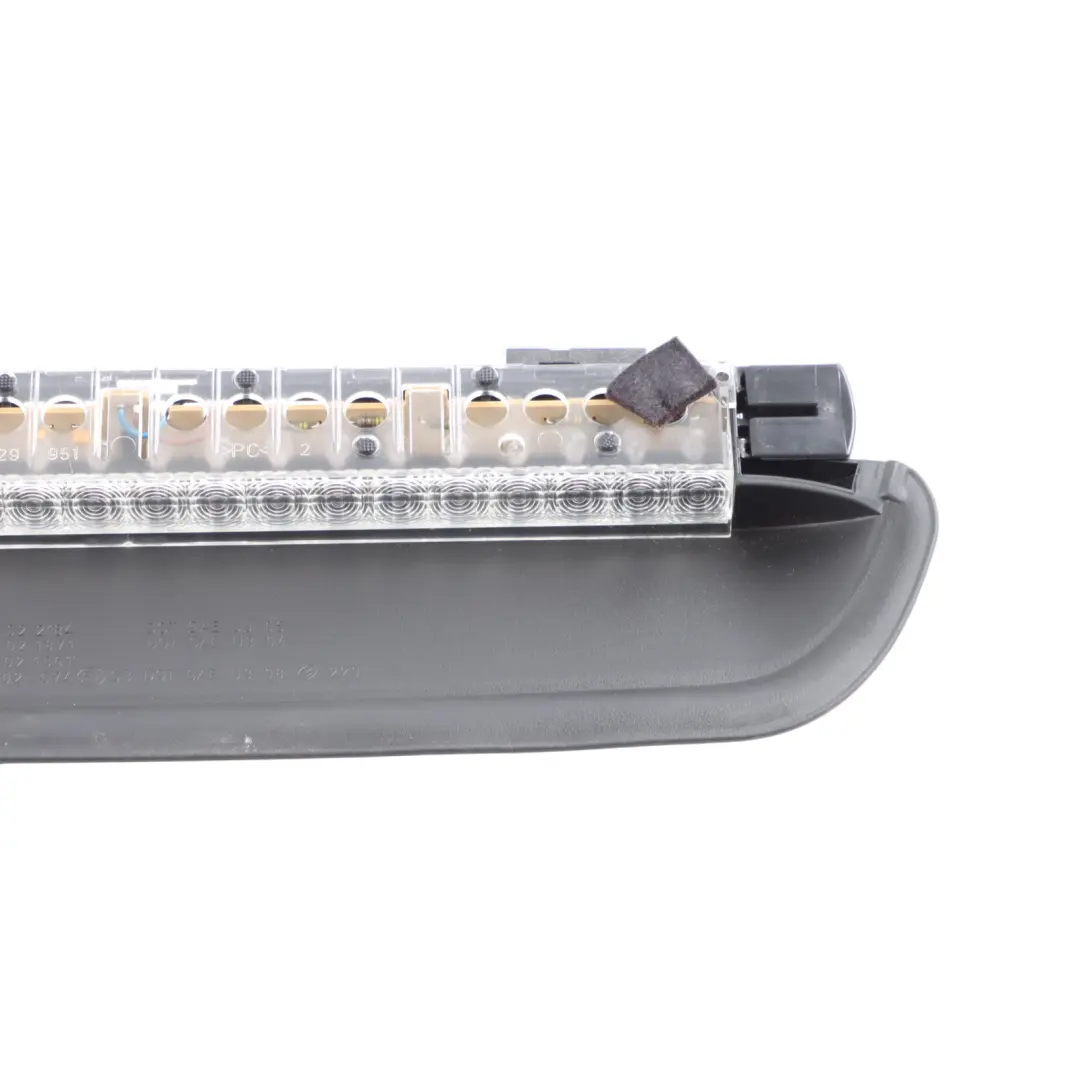 Tercera Luz De Freno Trasera 7145659 para BMW E60 con número de pieza 63256927017 BMW E60 Tercera Luz De Freno Trasera 7145659 - SKU 6927017 - Número de pieza 63256927017