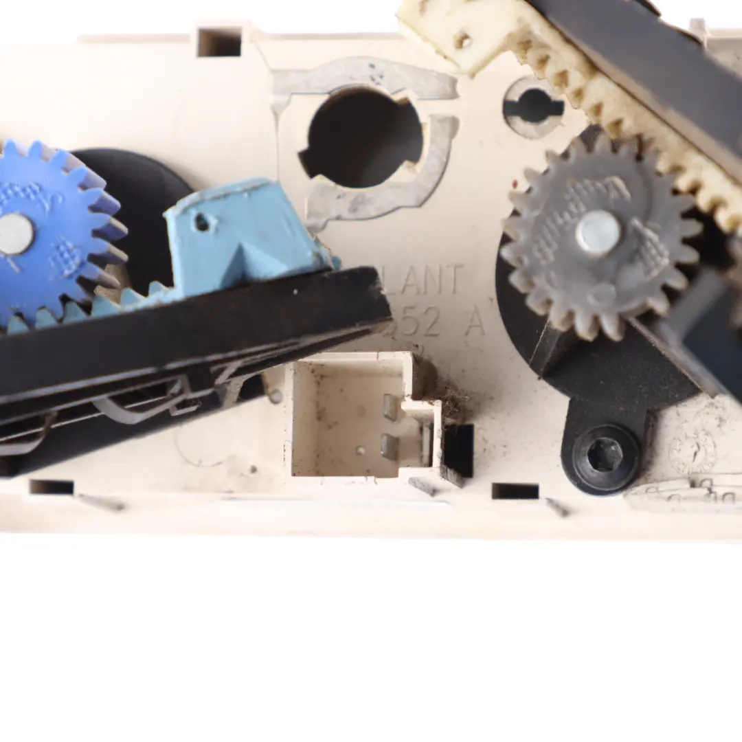 Riscaldatore Climatizzatore Interruttore A/C 6C11-18549-BB per Ford Transit 7 con numero di parte 6C1118549BB Ford Transit 7 Riscaldatore Climatizzatore Interruttore A/C 6C11-18549-BB - SKU 6C1118549BB - Numero di parte 6C1118549BB