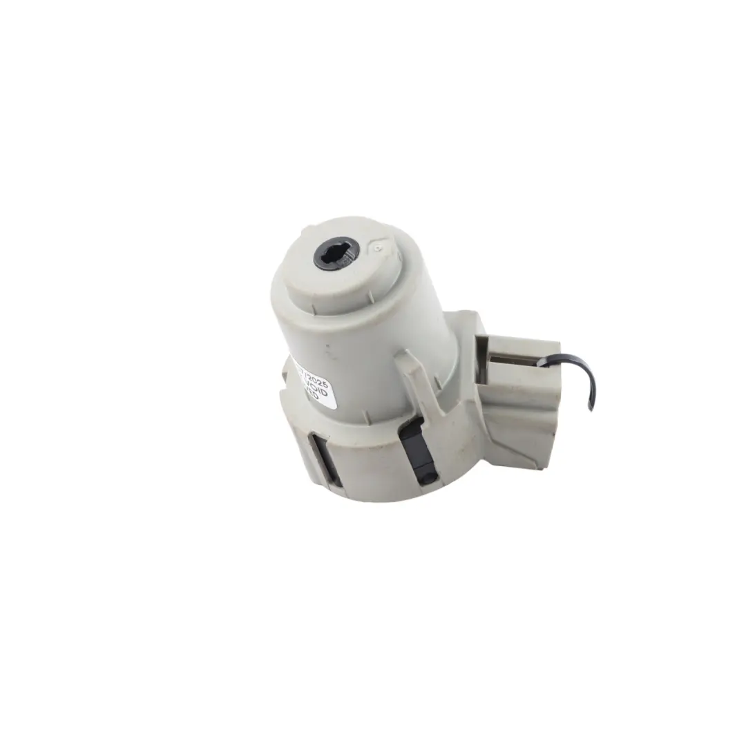 Skoda Fabia 5J Engine Start Ignition Switch Button - SKU 6R0905865-1 - Part number 6R0905865