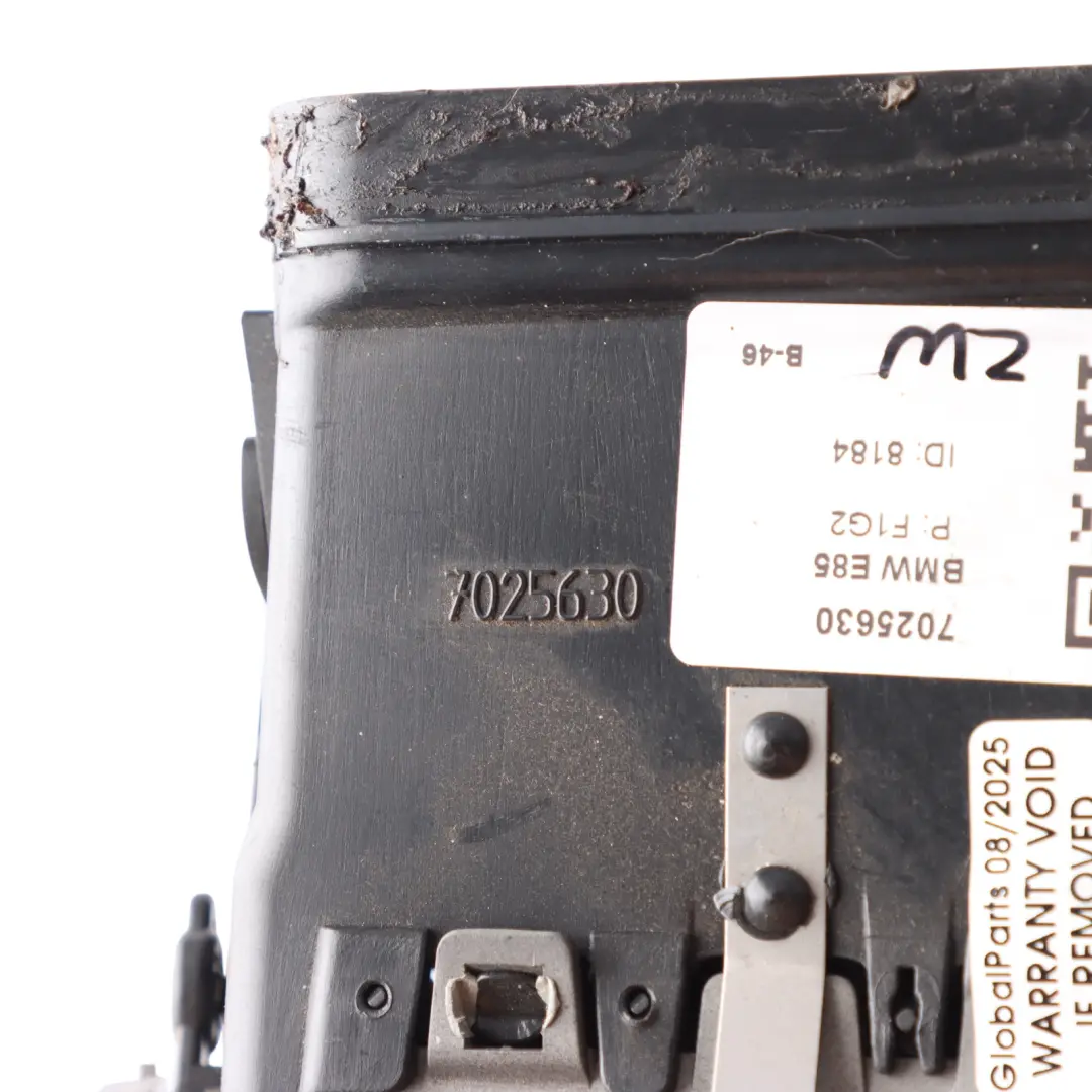 Griglia Aria Fresca Centro Sfiato Cruscotto per BMW Z4 E85 E86 con numero di parte 6949158 BMW Z4 E85 E86 Griglia Aria Fresca Centro Sfiato Cruscotto - SKU 7025630 - Numero di parte 6949158