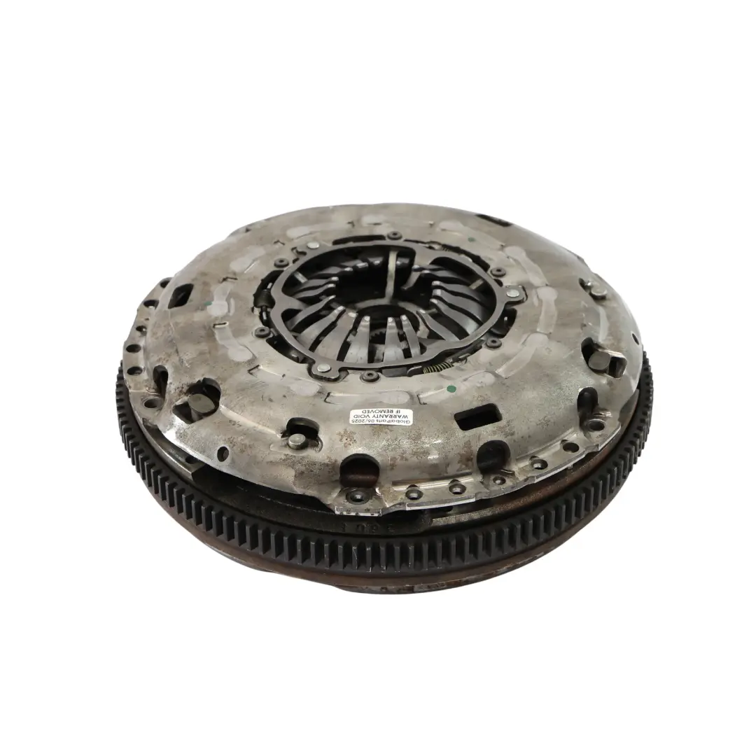 Doppia Massa Frizione Volano 2.0 TDI C0703699 per VW Seat Skoda Audi A3 8P con numero di parte 704117 VW Seat Skoda Audi A3 8P Doppia Massa Frizione Volano 2.0 TDI C0703699 - SKU 704117 - Numero di parte 704117