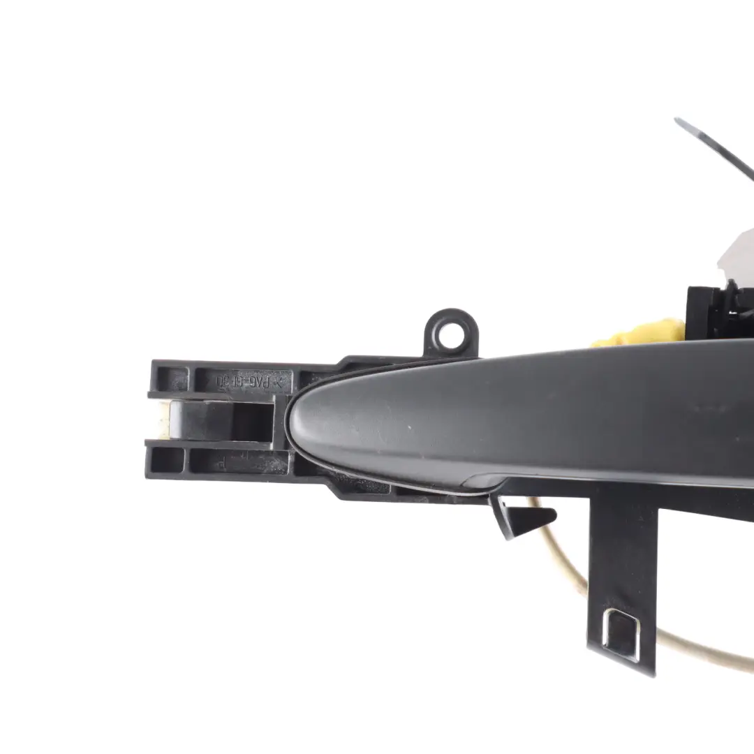 Complete Grab Handle Front Right O/S Primed to BMW E81 E82 E87 E87 LCI E88 with Part number 7059677 BMW E81 E82 E87 E87 LCI E88 Complete Grab Handle Front Right O/S Primed - SKU 7059677-PRIM1 - Part number 7059677