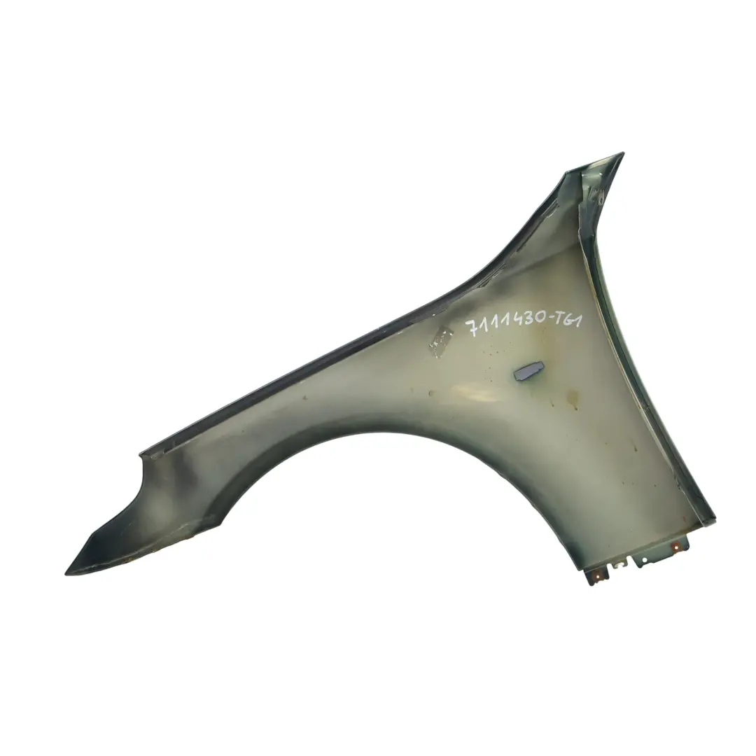 Aile Panneau Latéral Avant Droit Tiefgruen Metallic Vert - A43 pour BMW E60 E61 à propos du numéro de pièce 7111430 BMW E60 E61 Aile Panneau Latéral Avant Droit Tiefgruen Metallic Vert - A43 - SKU 7111430-TG1 - Numéro de pièce 7111430