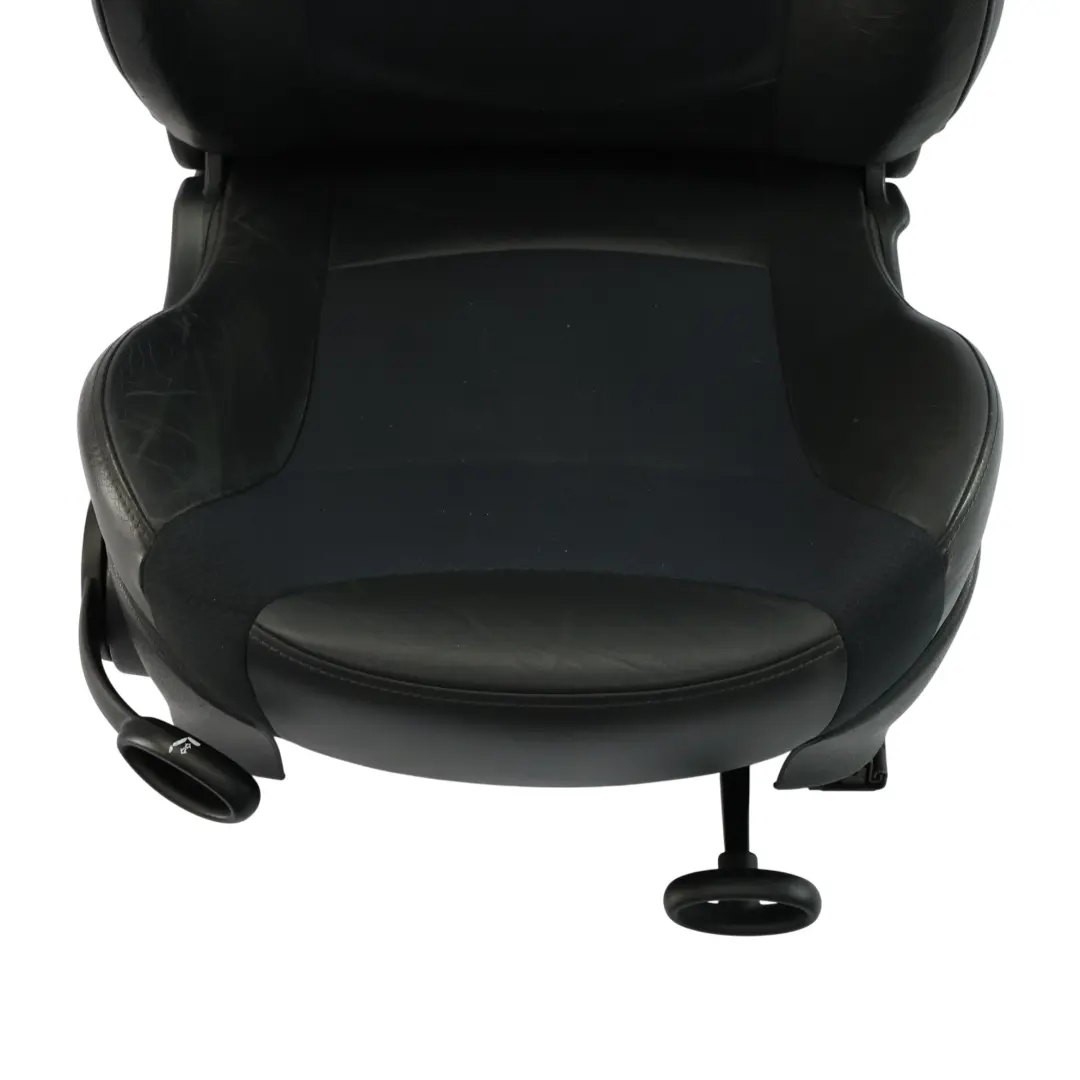 Front Right O/S Cloth / Leather Seat Panther Black to Mini Cooper One R52 Cabrio with Part number 7130084 Mini Cooper One R52 Cabrio Front Right O/S Cloth / Leather Seat Panther Black - SKU 7130084-2 - Part number 7130084