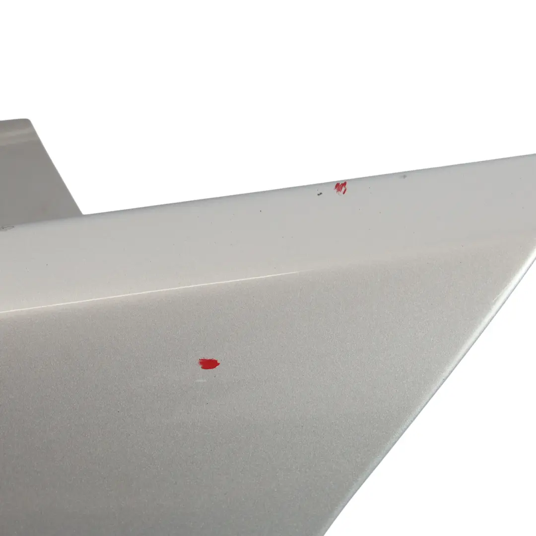 Seitenteil Kotflügel Vorne Links Titansilber Silber - 354 für BMW E90 E91 mit Teilenummer 7135679 BMW E90 E91 Seitenteil Kotflügel Vorne Links Titansilber Silber - 354 - SKU 7135679-TS - Teilenummer 7135679