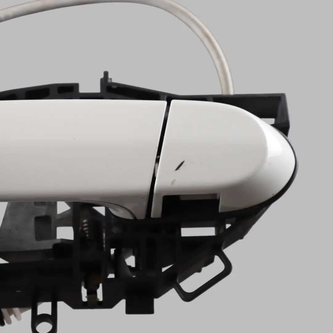 Poignée porte BMW F30 F31 Arrière Gauche Extérieur Alpinweiss Alpine White 300 pour à propos du numéro de pièce 7259836 Poignée porte BMW F30 F31 Arrière Gauche Extérieur Alpinweiss Alpine White 300 - SKU 7259836-AW2 - Numéro de pièce 7259836