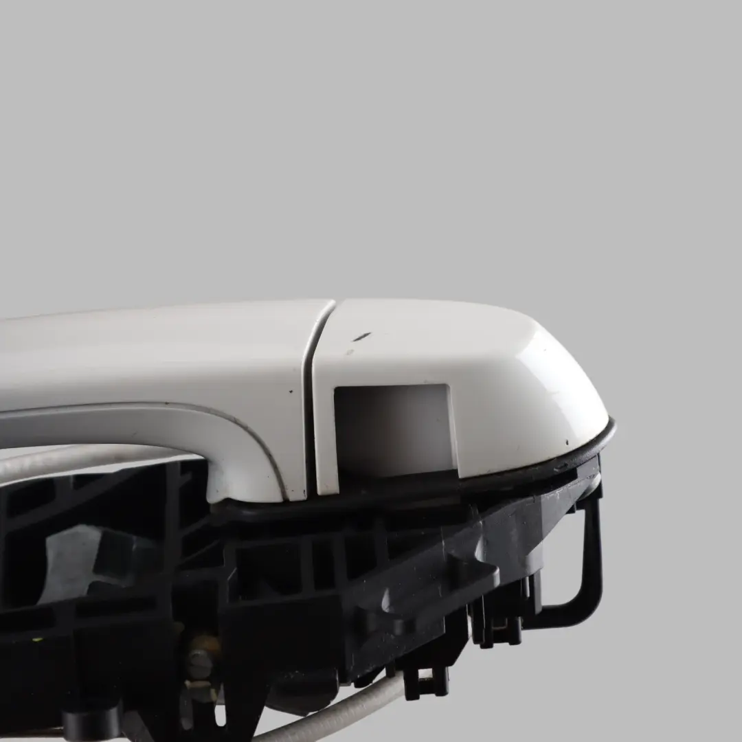  Poignée porte BMW F30 F31 Arrière Gauche Extérieur Alpinweiss Alpine White 300 - SKU 7259836-AW2 - Numéro de pièce 7259836