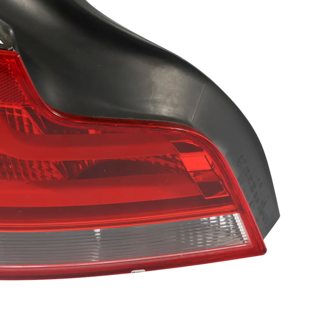 BMW E82 E88 Lampa Lewa Tylna Boczna Światło Tylne - SKU 7327275-1 - Numer Części 7327275