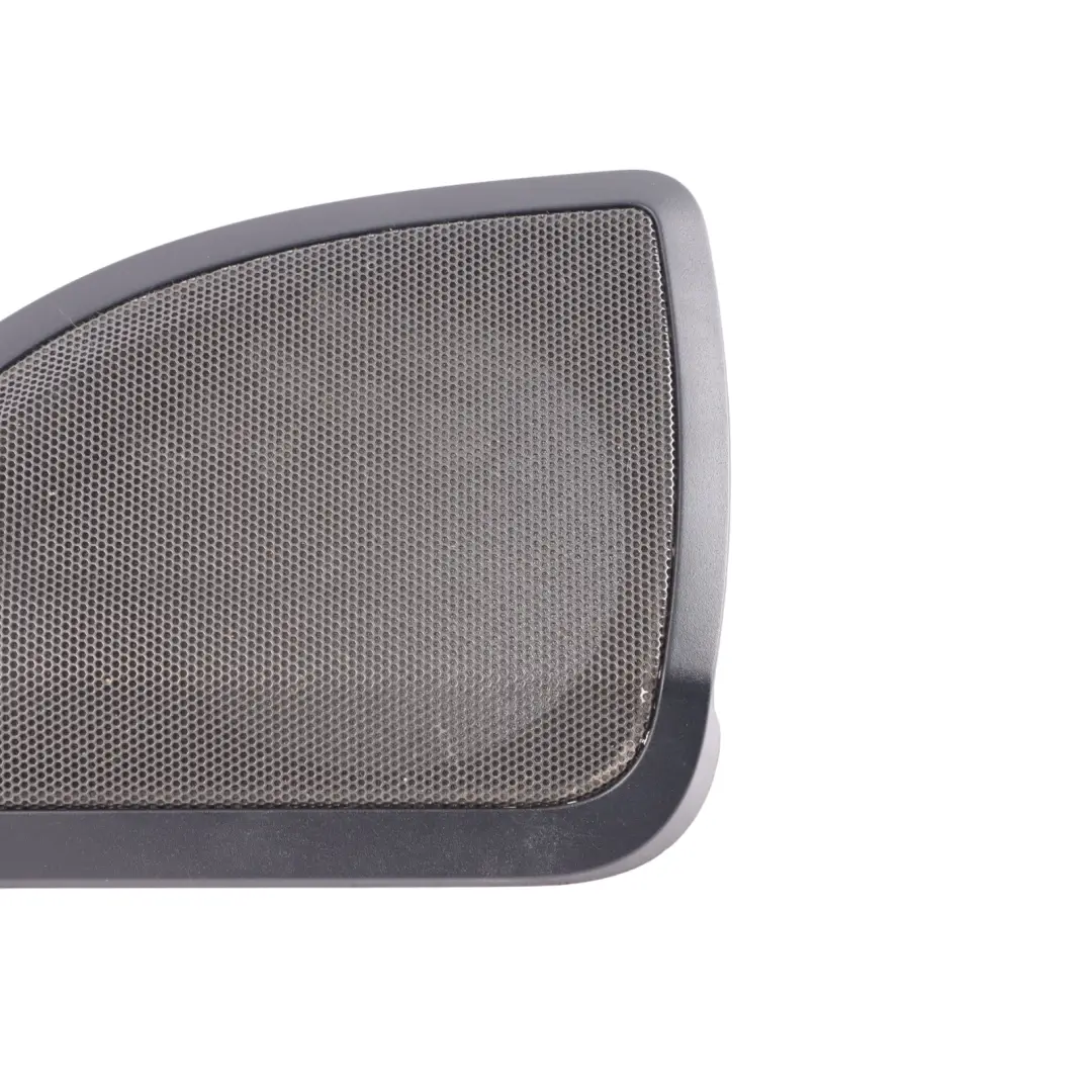 Osłona Głośnika Słupka D Harman Kardon Tylna Lewa 7340495 do BMW F34 GT o numerze 7343163 BMW F34 GT Osłona Głośnika Słupka D Harman Kardon Tylna Lewa 7340495 - SKU 7343163 - Numer Części 7343163