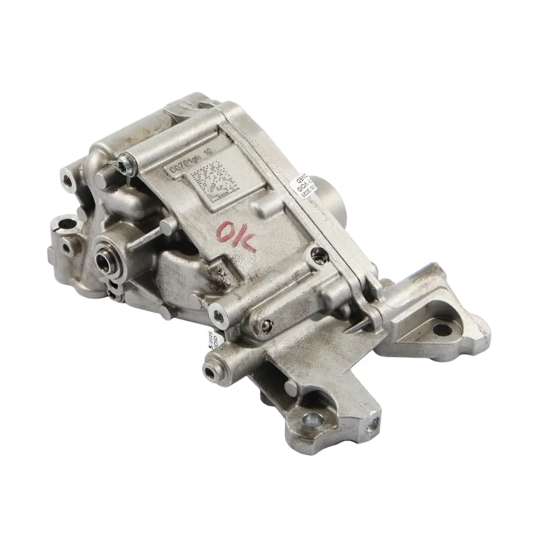 N54 335i 535i 740i Bomba lubricación aceite motor para BMW E60 LCI E90 F01 con número de pieza 7560250 BMW E60 LCI E90 F01 N54 335i 535i 740i Bomba lubricación aceite motor - SKU 7560250 - Número de pieza 7560250