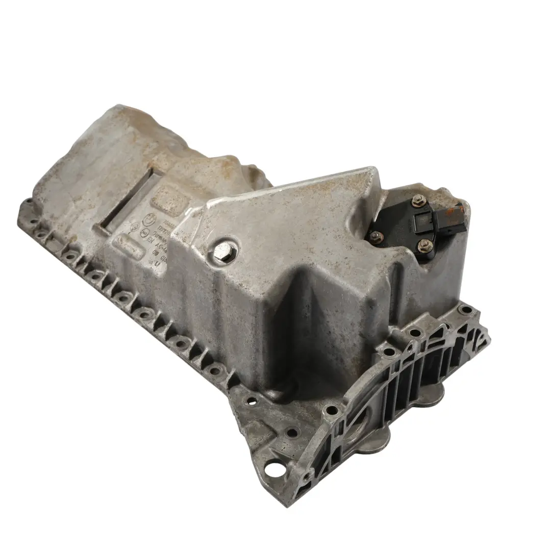 Motorölwannenabdeckung M135i 335i 435i N55 für BMW F20 F22 F30 mit Teilenummer 7586555 BMW F20 F22 F30 Motorölwannenabdeckung M135i 335i 435i N55 - SKU 7586555 - Teilenummer 7586555