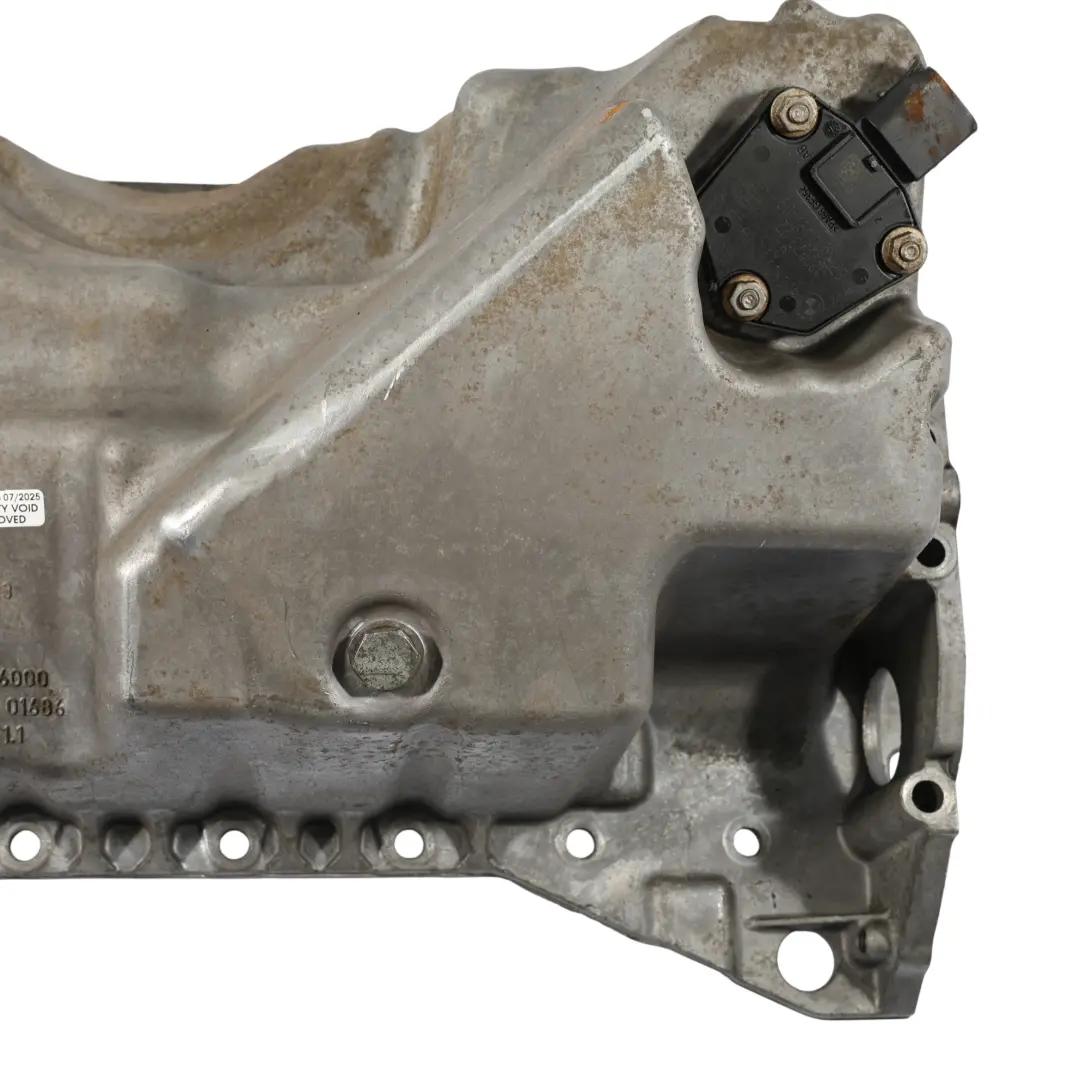 Cubierta Del Cárter De Aceite Del Motor M135i 335i 435i N55 para BMW F20 F30 con número de pieza 7586555 BMW F20 F30 Cubierta Del Cárter De Aceite Del Motor M135i 335i 435i N55 - SKU 7586555 - Número de pieza 7586555
