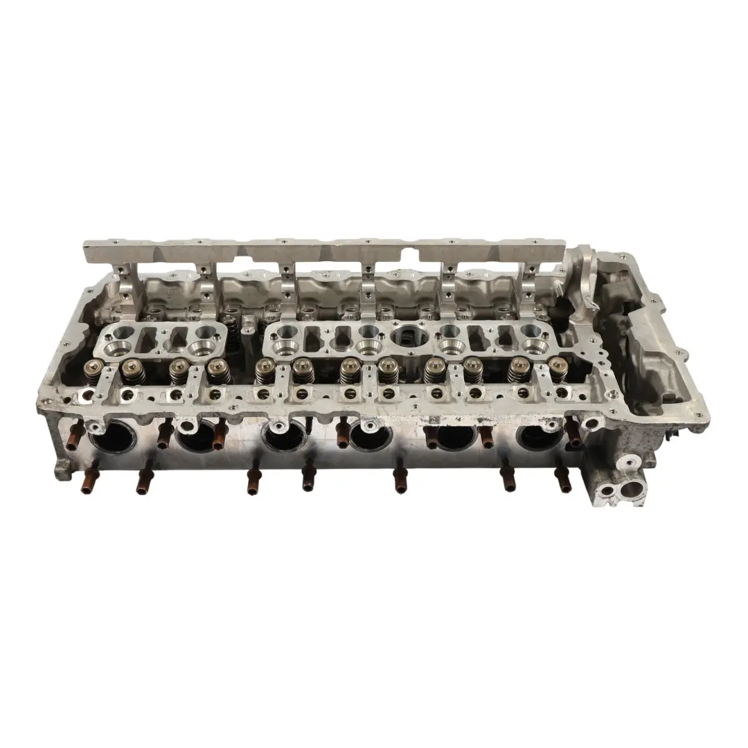 Głowica Cylindrów Silnika N55 135i 335i 535i 7605102 do BMW E90 LCI F10 F20 o numerze 7624429 BMW E90 LCI F10 F20 Głowica Cylindrów Silnika N55 135i 335i 535i 7605102 - SKU 7624429 - Numer Części 7624429