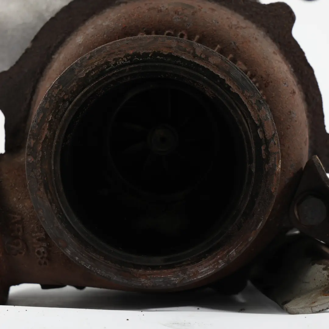 BMW 3 er E90 E91 E92 E93 325d 330d M57N2 Austausch Turbolader 7796312 - SKU 7796311 - Teilenummer 7796311