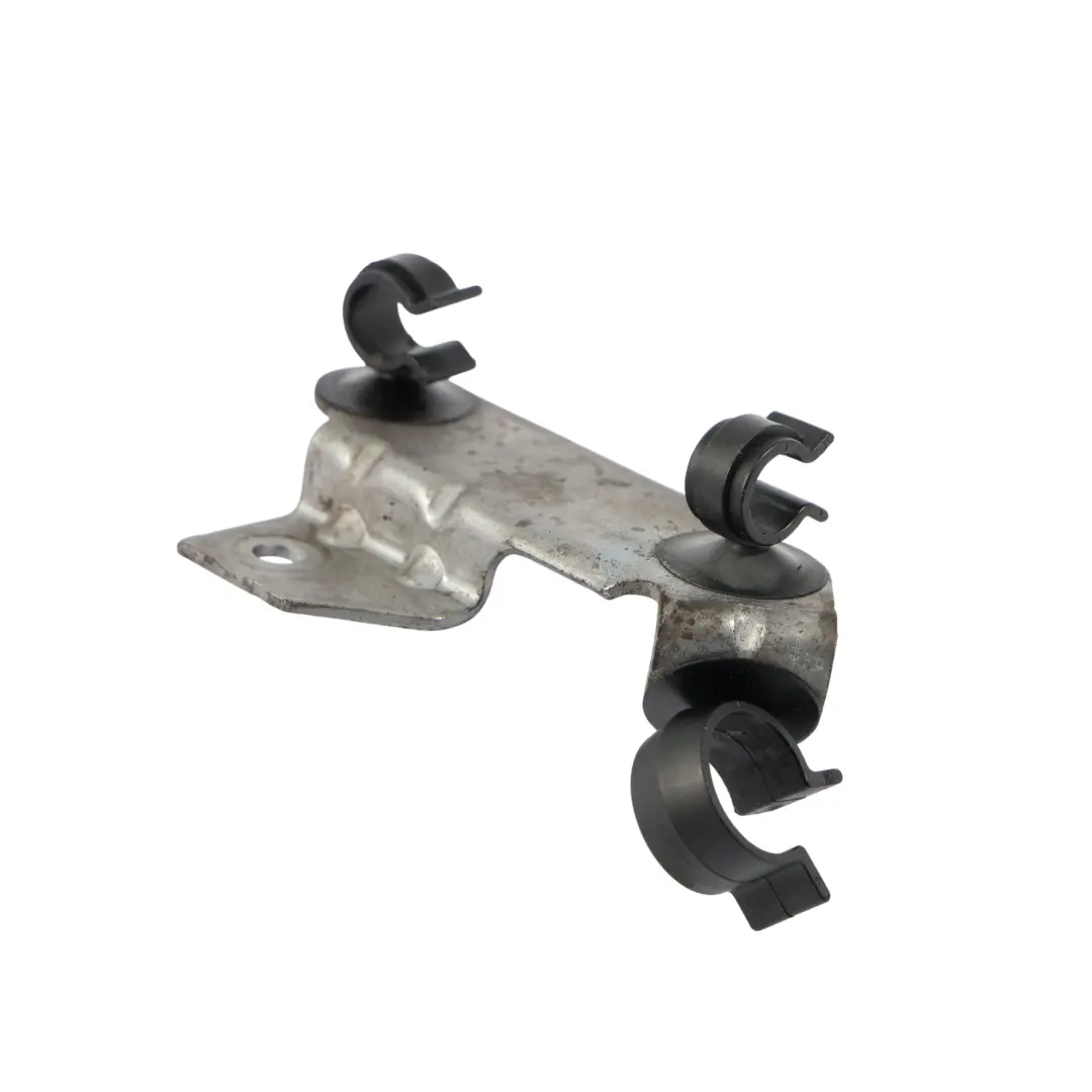 Tubo De Combustible Soporte De Montaje para BMW E81 E87 E90 E92 E93 con número de pieza 7800674 BMW E81 E87 E90 E92 E93 Tubo De Combustible Soporte De Montaje - SKU 7800674 - Número de pieza 7800674