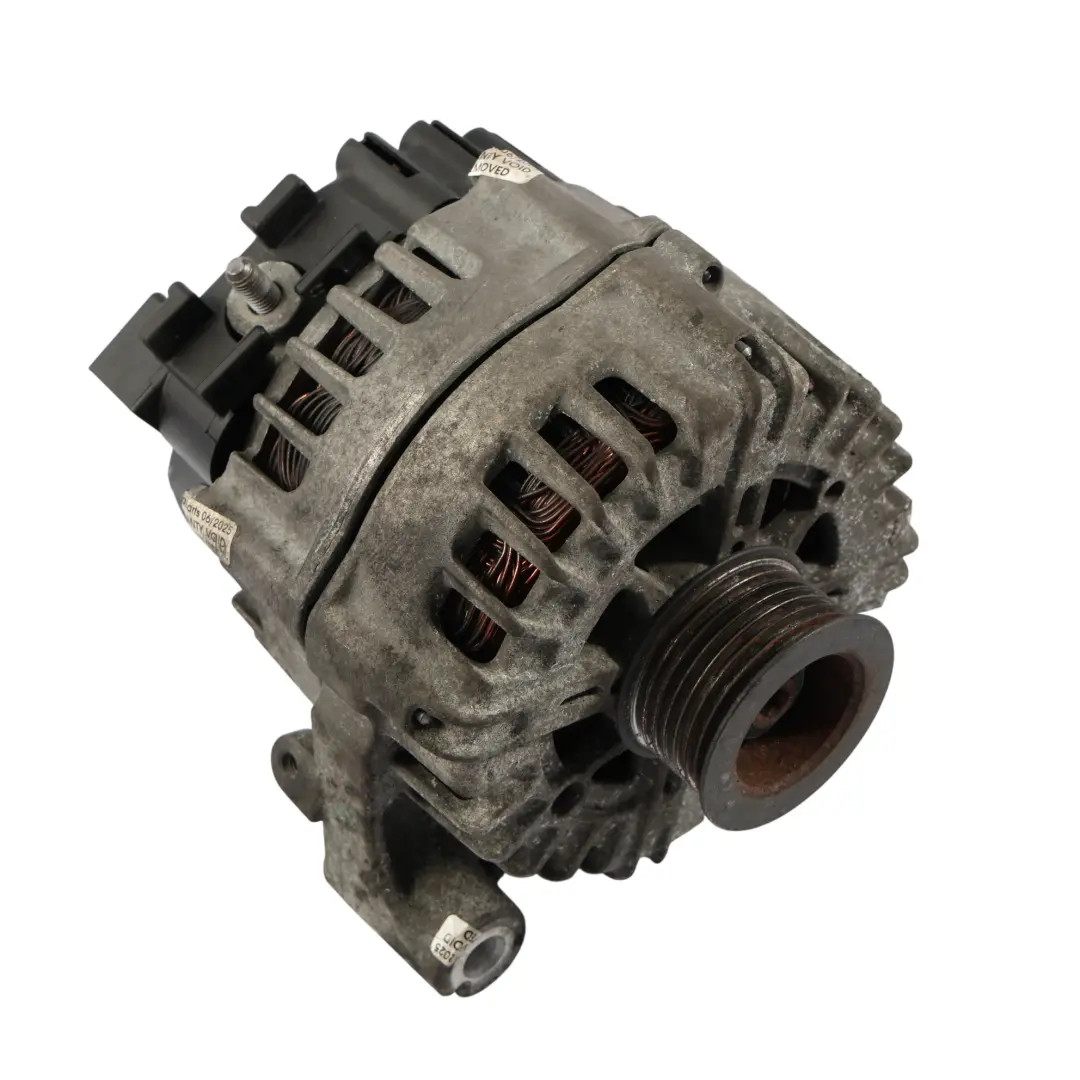 Alternatore Generatore Motore 180A Valeo N57 Diesel 7803724 per BMW X5 E70 LCI F10 con numero di parte 7808074 BMW X5 E70 LCI F10 Alternatore Generatore Motore 180A Valeo N57 Diesel 7803724 - SKU 7808074 - Numero di parte 7808074