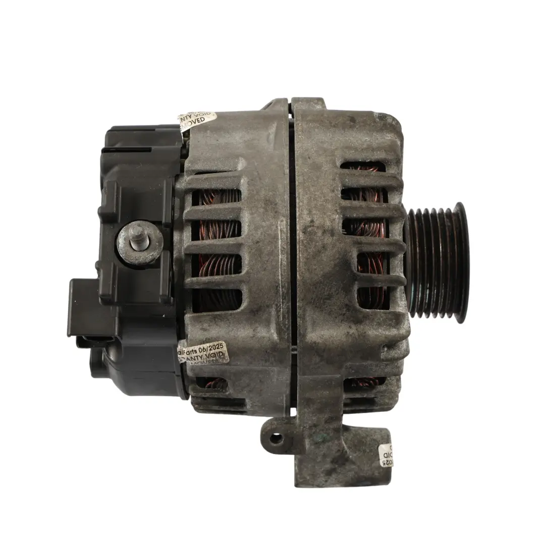 Alternatore Generatore Motore 180A Valeo N57 Diesel 7803724 per BMW X5 E70 LCI F10 con numero di parte 7808074 BMW X5 E70 LCI F10 Alternatore Generatore Motore 180A Valeo N57 Diesel 7803724 - SKU 7808074 - Numero di parte 7808074