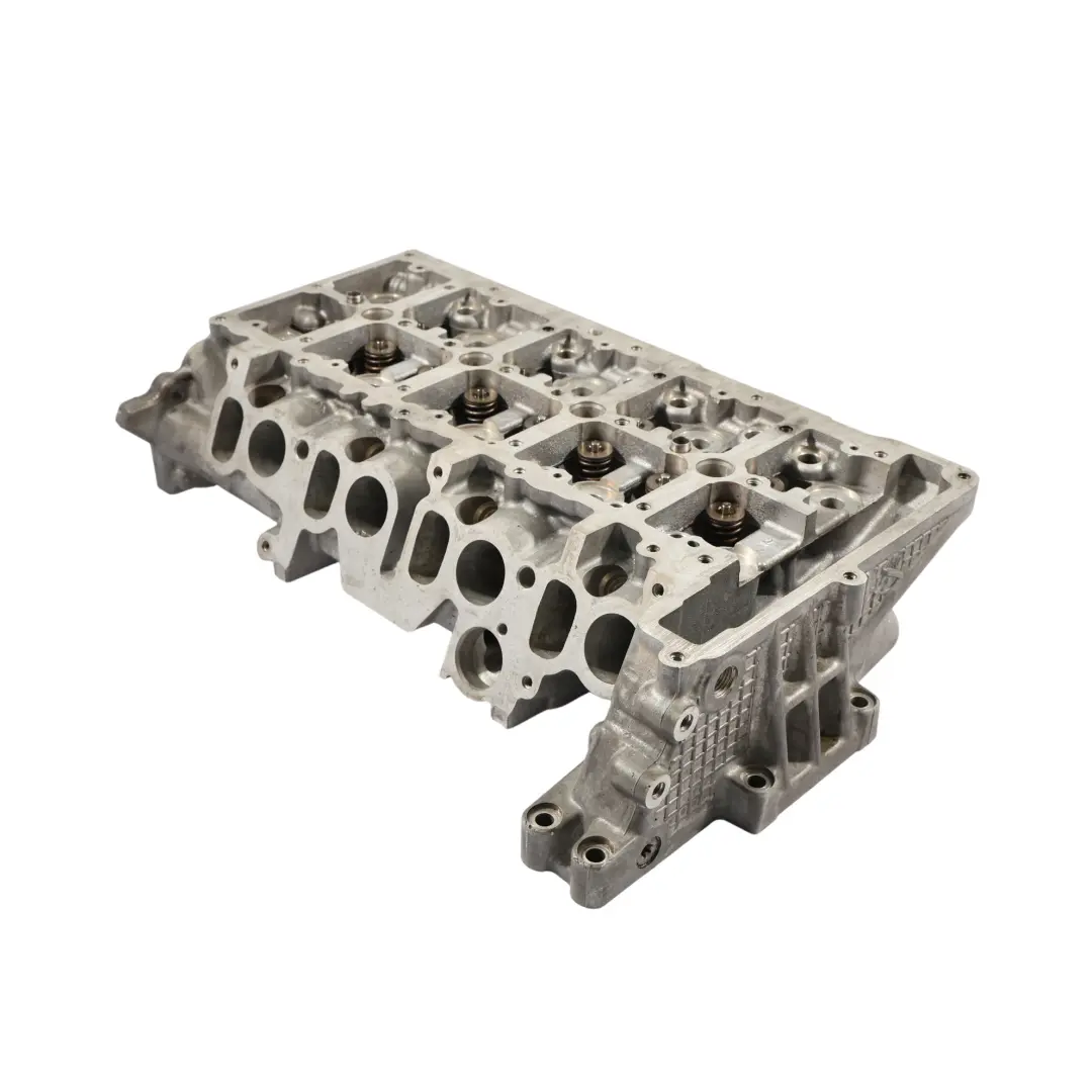 BMW E81 E87 LCI E90 E91 Cylinder Head Housing Engine N47 Diesel 7797676 - SKU 7810196-1 - Part number 7810196