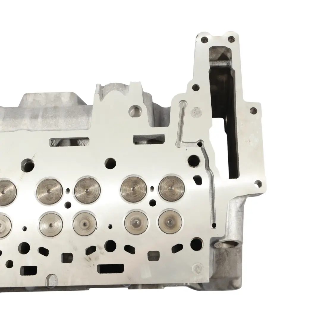 BMW E81 E87 LCI E90 E91 Cylinder Head Housing Engine N47 Diesel 7797676 - SKU 7810196-1 - Part number 7810196